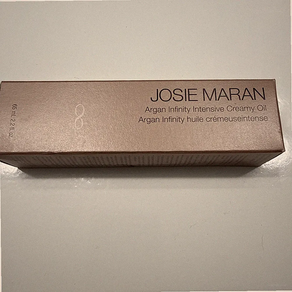 Josie Maran Creamy Oil 2.2 z Unscented.